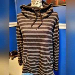 Cowl neck striped sweatshirt. Size M.
